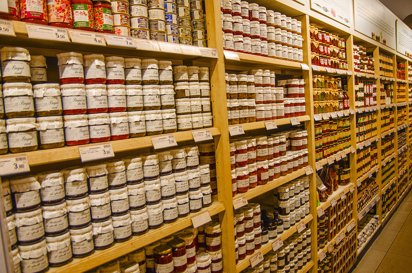Eataly_scaffali