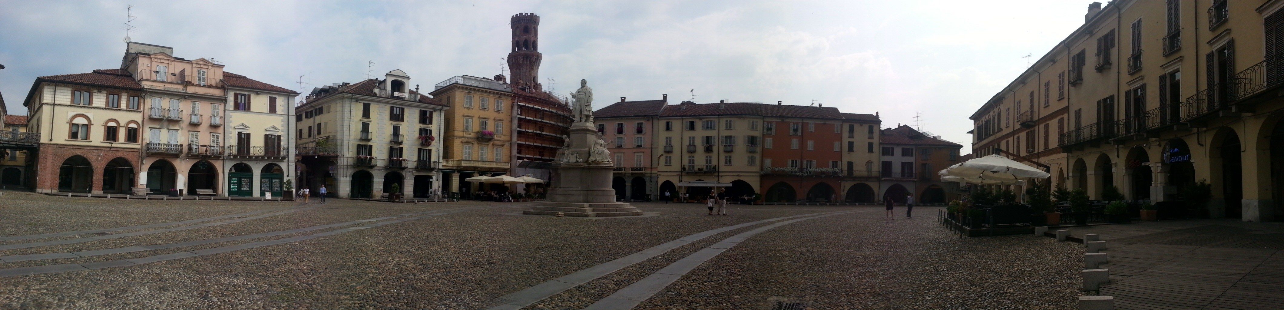 Vercelli-PiazzaCavour