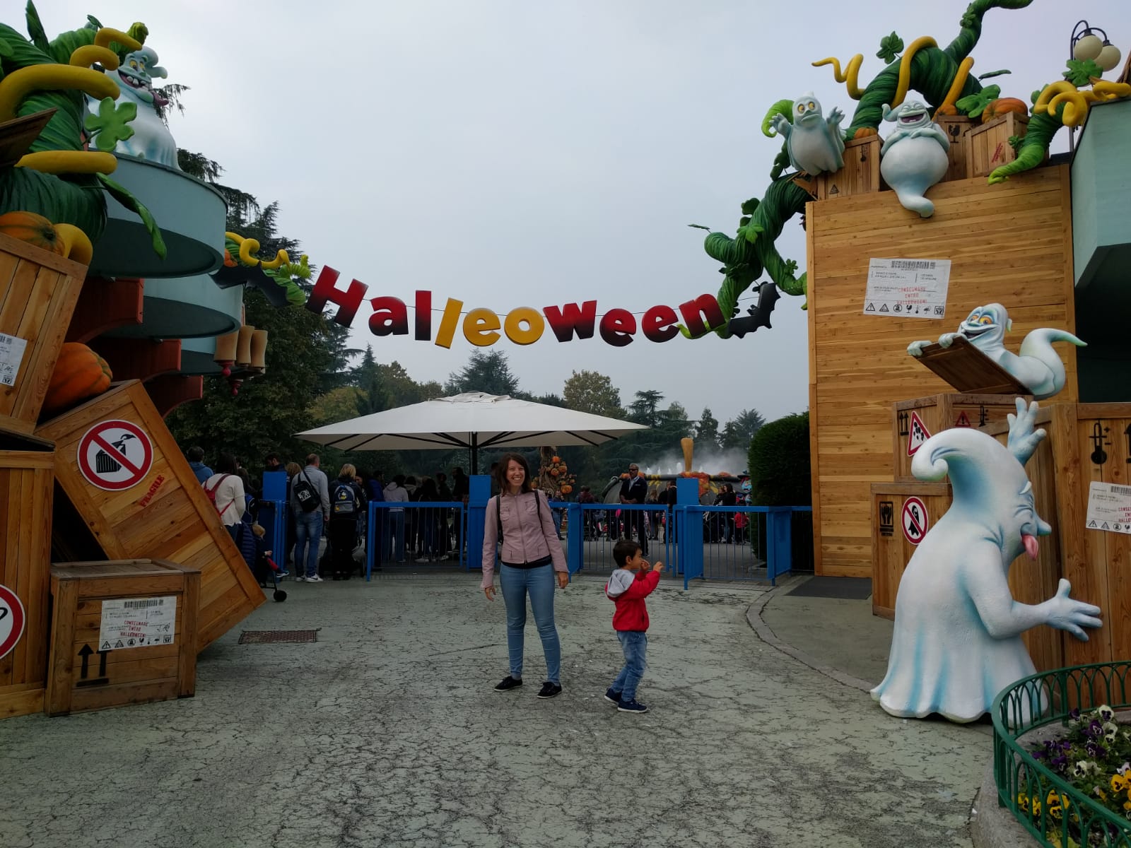 L'entrata di Leolandia in versione Halloween