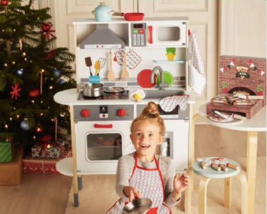 Cucine in legno per bambini: i consigli, i prezzi, le opinioni